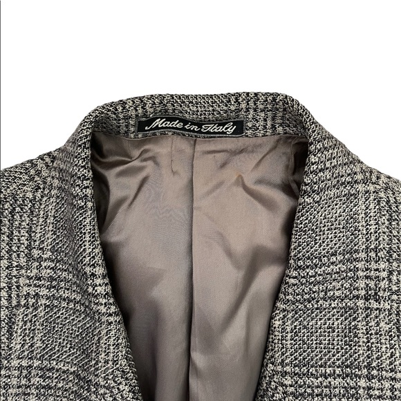 Giorgio Armani | Brown Checkered Oversized Double Breast Dad Blazer - Picture 4 of 13